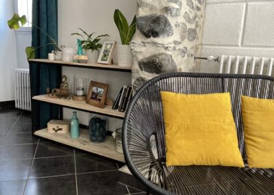 Plan serré de l'espace détente qui confère un esprit plus intime