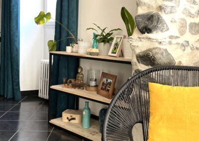 Plan large de l'espace détente