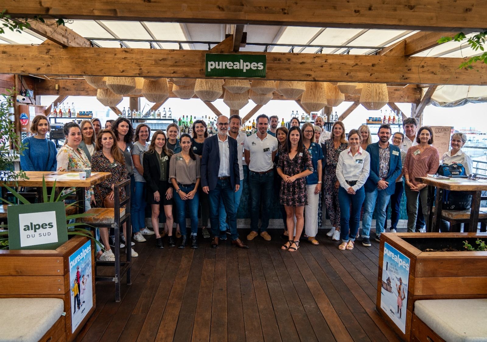 Emmenetonchien.com la plateforme affinitaire du tourisme dog-friendly ©Sophie Morche Partir en vacances avec son chien et lui offrir un accueil de qualité, c'est possible grâce à la plateforme emmenetonchien.com créée par Sophie Morche