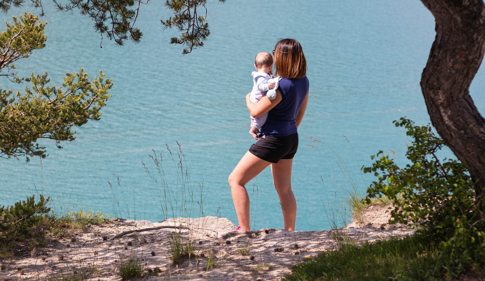 Partir en vacances avec son chien et lui offrir un accueil de qualité, c'est possible grâce à la plateforme emmenetonchien.com créée par Sophie Morche