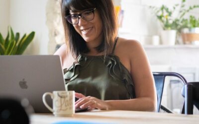 Écrire à tes anciens voyageurs sans être intrusive