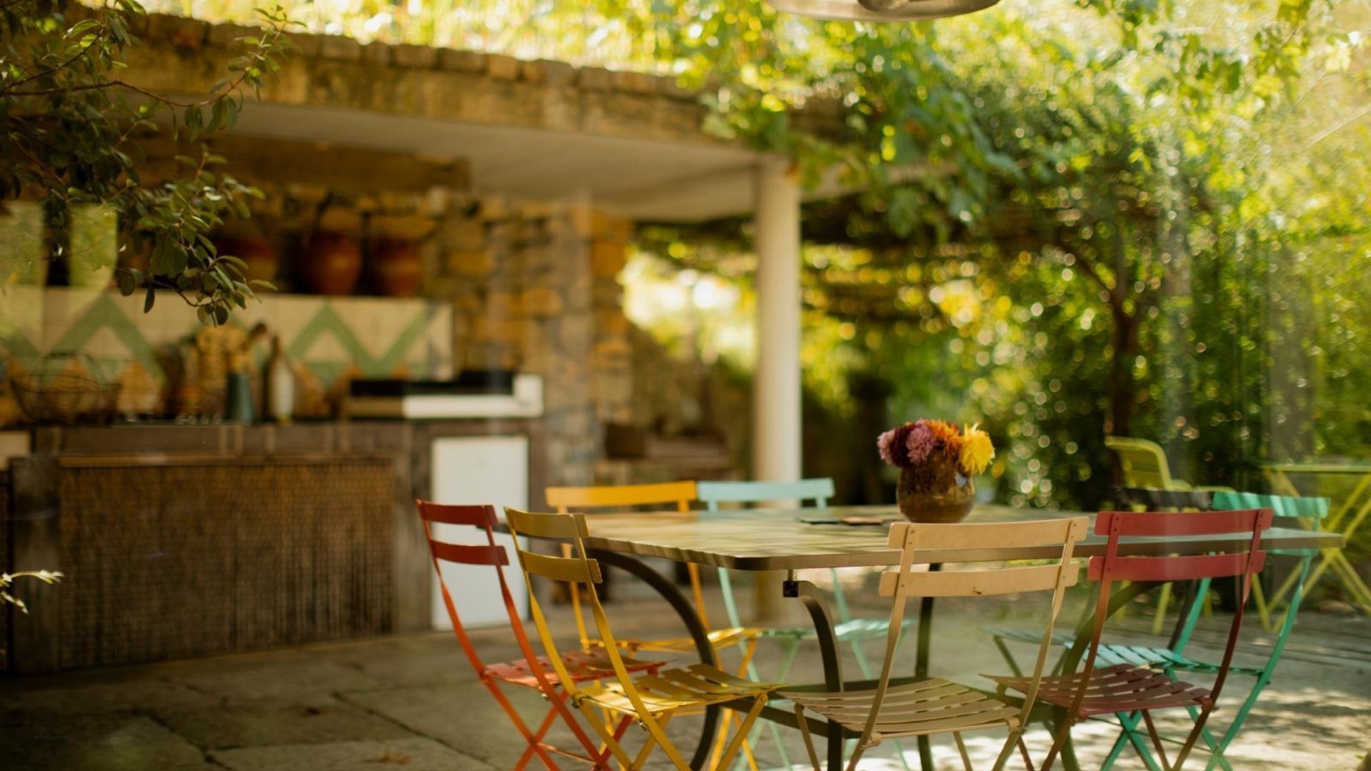 Emmenetonchien.com la plateforme affinitaire du tourisme dog-friendly ©Sophie Morche Partir en vacances avec son chien et lui offrir un accueil de qualité, c'est possible grâce à la plateforme emmenetonchien.com créée par Sophie Morche