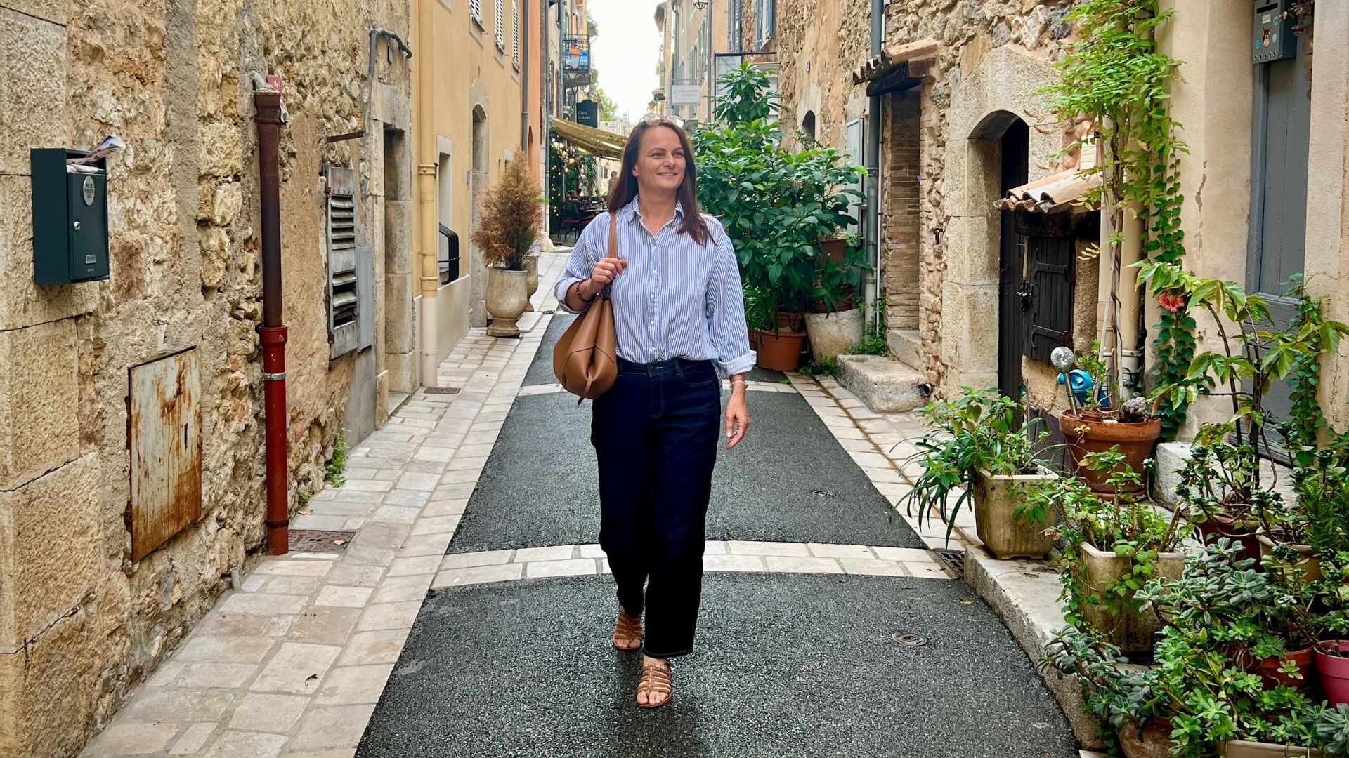 Emmenetonchien.com la plateforme affinitaire du tourisme dog-friendly ©Sophie Morche Partir en vacances avec son chien et lui offrir un accueil de qualité, c'est possible grâce à la plateforme emmenetonchien.com créée par Sophie Morche